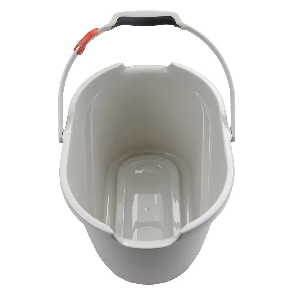 Oxo Angled Measuring Bucket