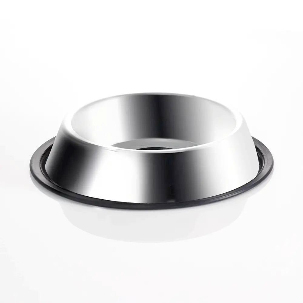 Pet food bowl in stainless steel with anti slip rubber rim at the bottom