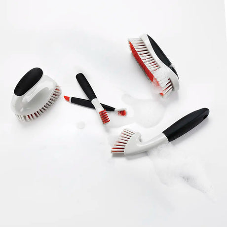 Scrubbing Brushes & Squeegees