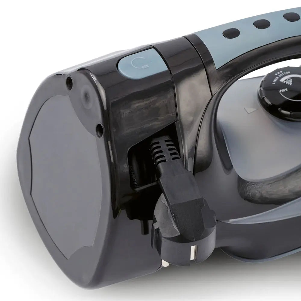 Deluxe Safety Steam Iron with Retractable Cord 2200W - Black