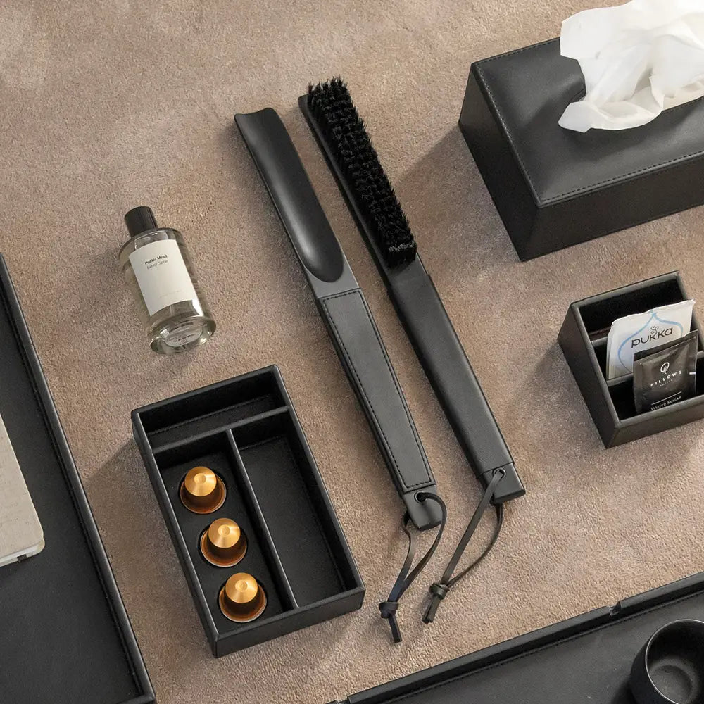 Comino Clothes Brush