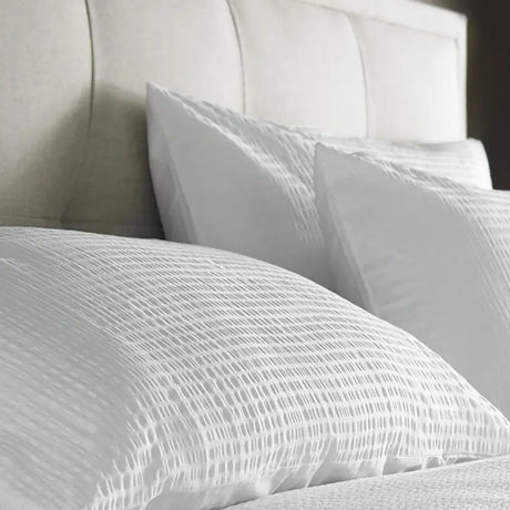 2230 Luxury Cotton Seersucker 200 Thread Count Housewife Pillowcase Pair